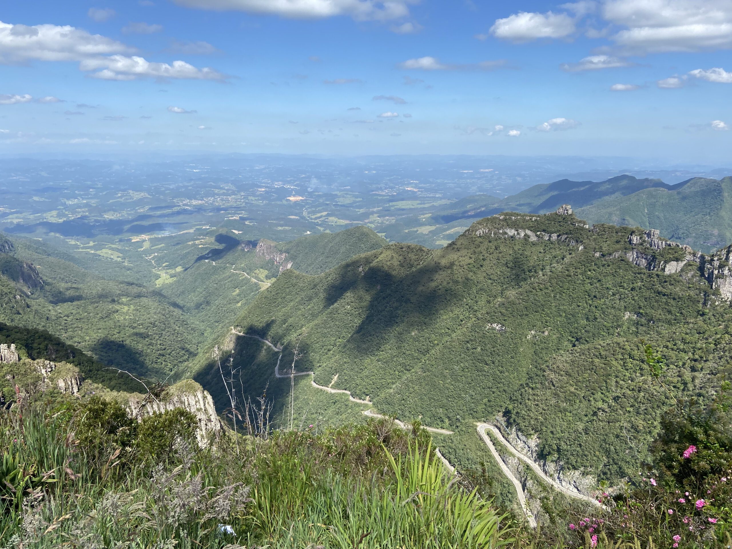 Por que Minas Gerais é o destino ideal para motos?